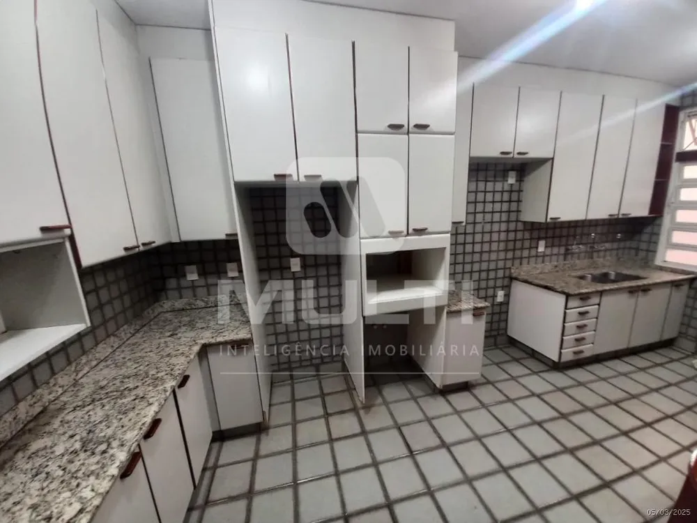 Casa, 3 quartos, 300 m² - Foto 7