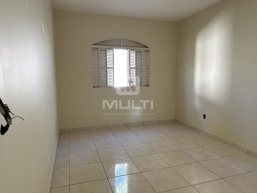 Casa, 3 quartos, 202 m² - Foto 2