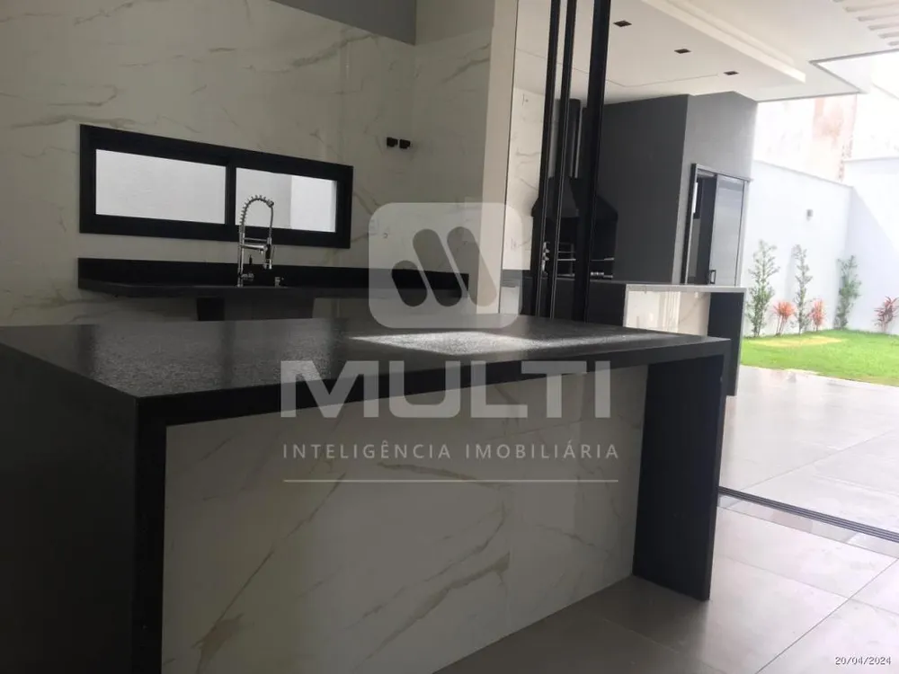 Casa, 3 quartos, 159 m² - Foto 2