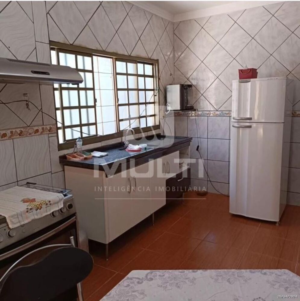 Casa, 3 quartos, 180 m² - Foto 3