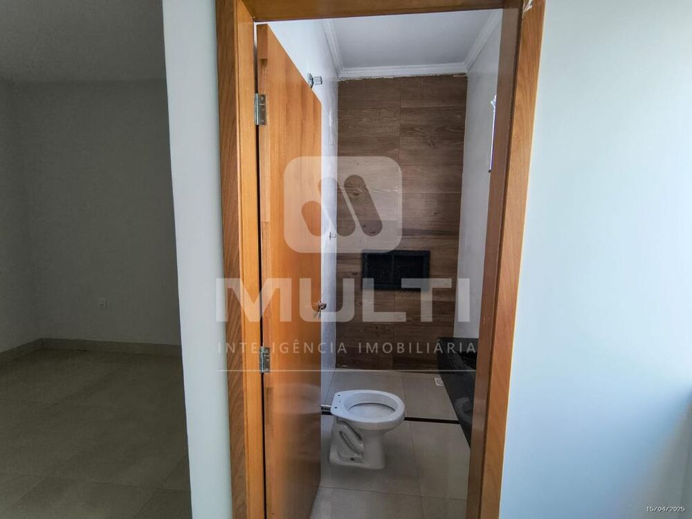 Casa à venda com 2 quartos, 65m² - Foto 13