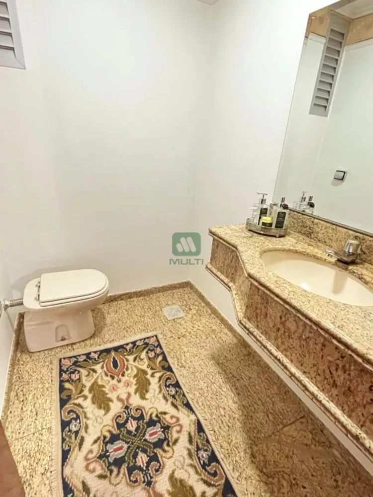 Apartamento à venda com 3 quartos, 203m² - Foto 6