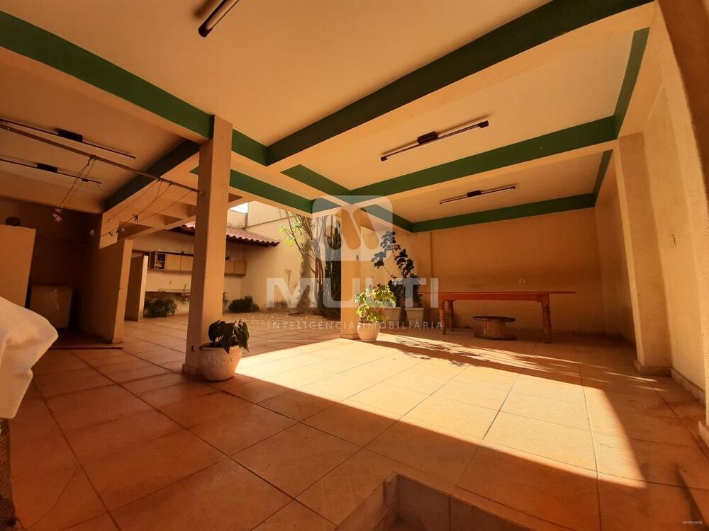 Casa, 6 quartos, 298 m² - Foto 24