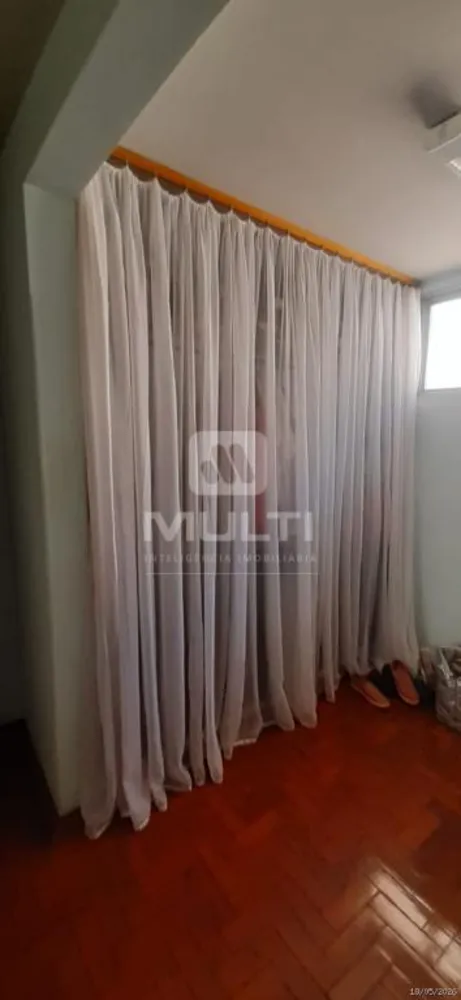 Casa, 7 quartos, 585 m² - Foto 9