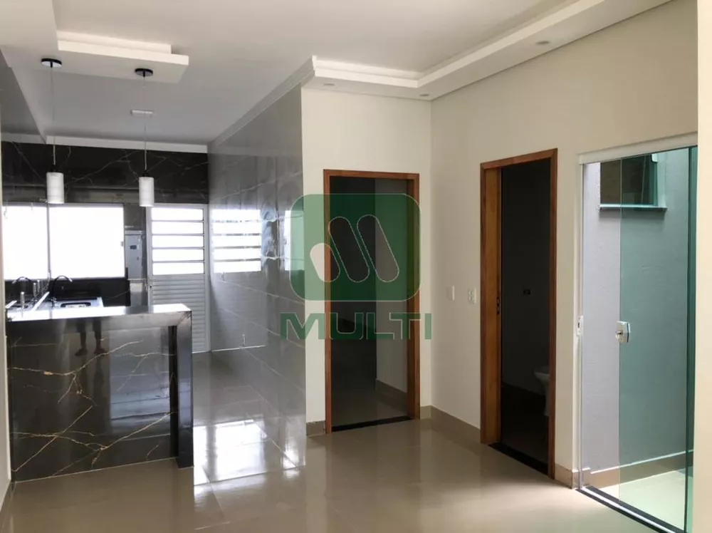 Apartamento à venda com 2 quartos, 43m² - Foto 1