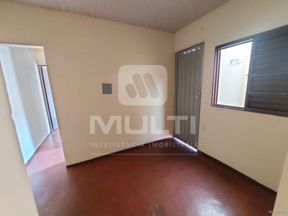 Casa, 2 quartos, 184 m² - Foto 1