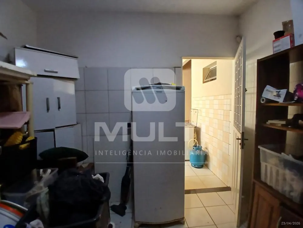 Casa, 3 quartos, 222 m² - Foto 1