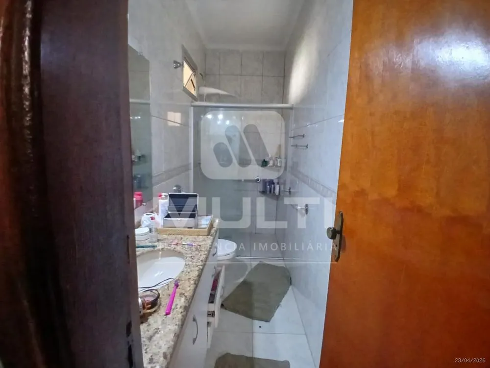 Casa, 3 quartos, 222 m² - Foto 2