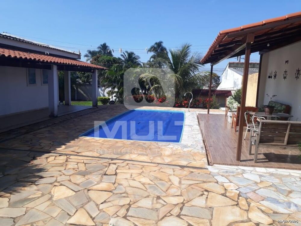 Casa à venda com 3 quartos, 210m² - Foto 21