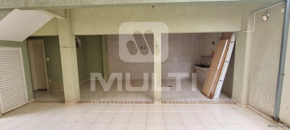 Casa, 5 quartos, 553 m² - Foto 1