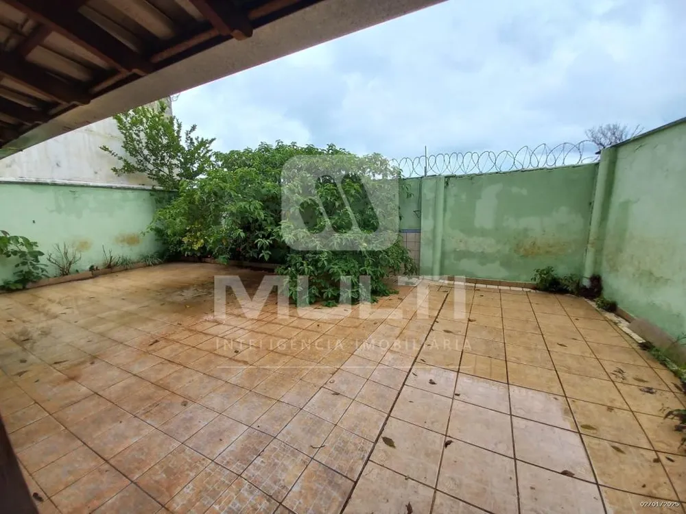 Casa, 4 quartos, 232 m² - Foto 8