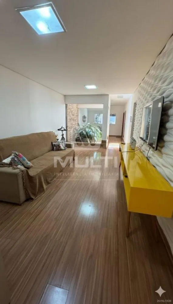 Casa, 3 quartos, 170 m² - Foto 1