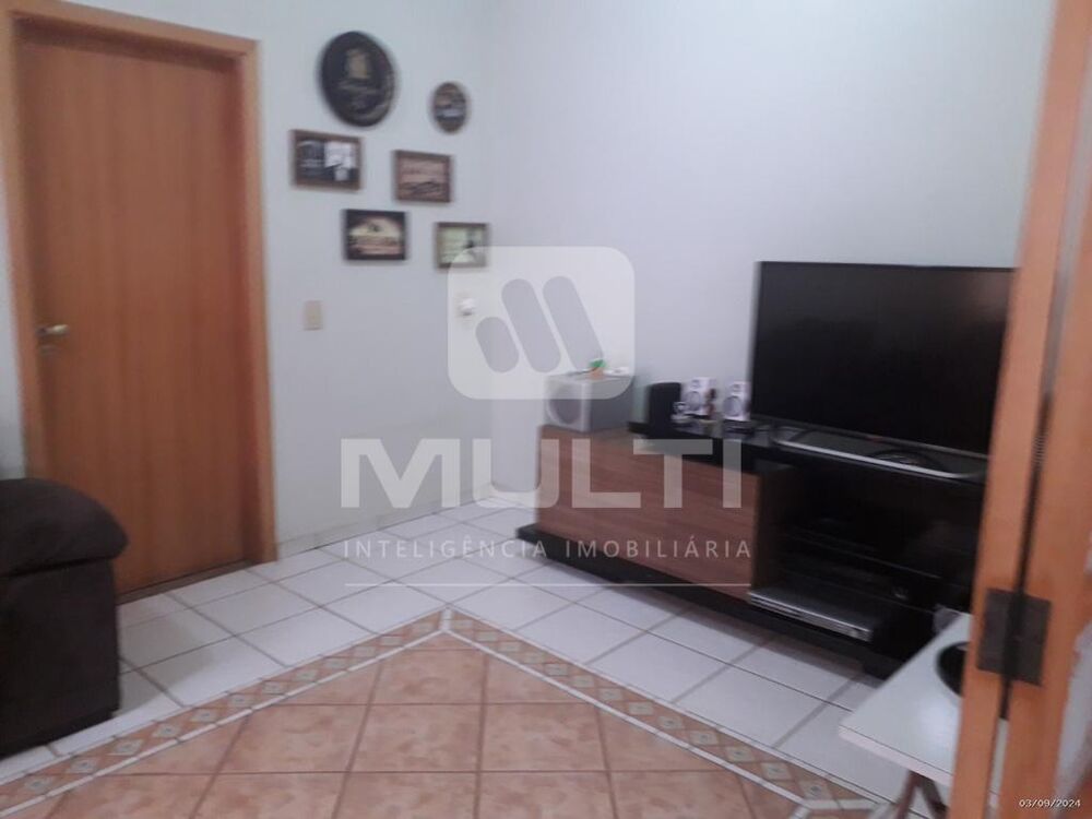 Casa, 4 quartos, 250 m² - Foto 2