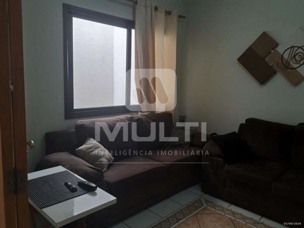Casa, 4 quartos, 250 m² - Foto 1