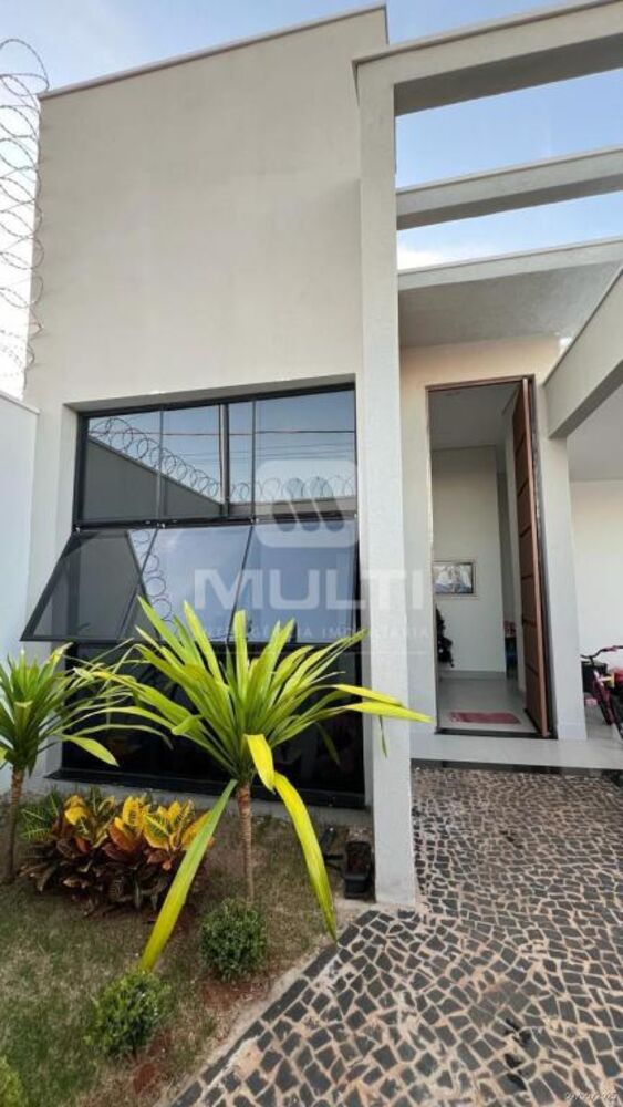 Casa, 4 quartos, 170 m² - Foto 1