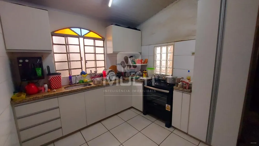 Casa, 2 quartos, 219 m² - Foto 4