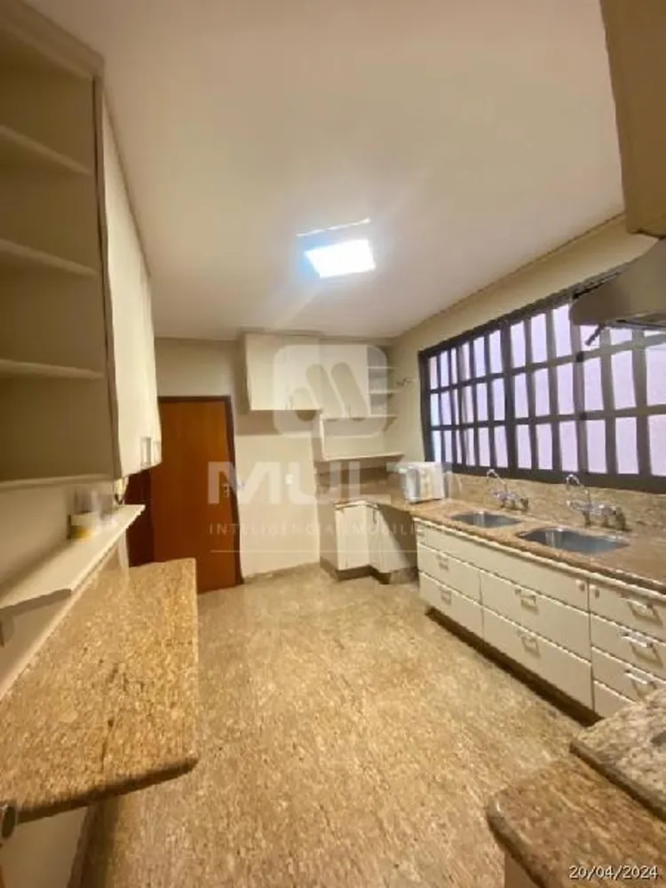 Casa, 3 quartos, 350 m² - Foto 9