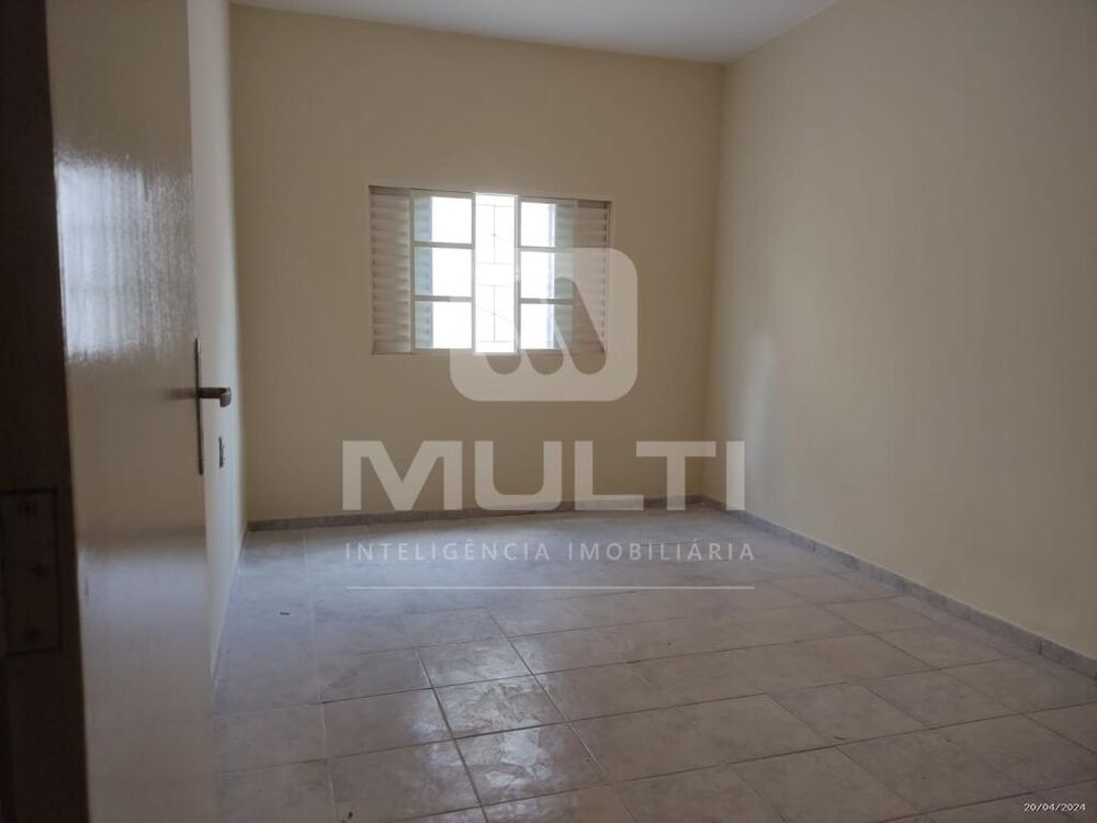 Casa à venda com 3 quartos, 200m² - Foto 13