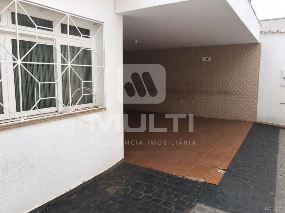 Casa, 3 quartos, 260 m² - Foto 1