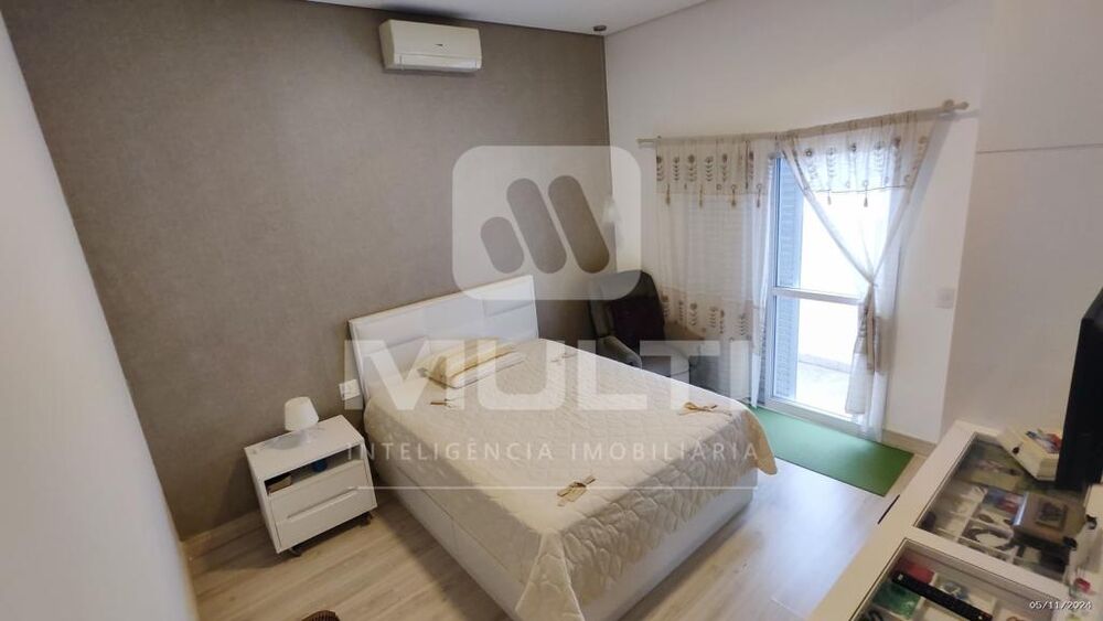 Casa de Condomínio à venda com 3 quartos, 245m² - Foto 15