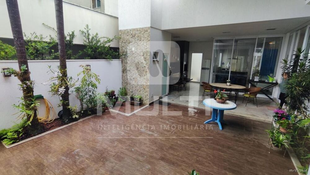 Casa de Condomínio à venda com 3 quartos, 245m² - Foto 5