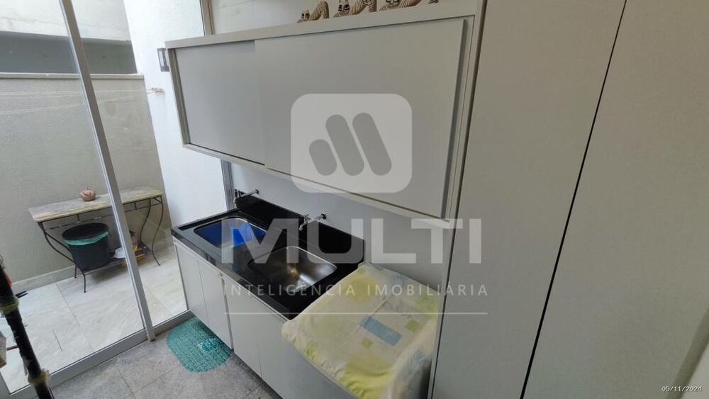 Casa de Condomínio à venda com 3 quartos, 245m² - Foto 10