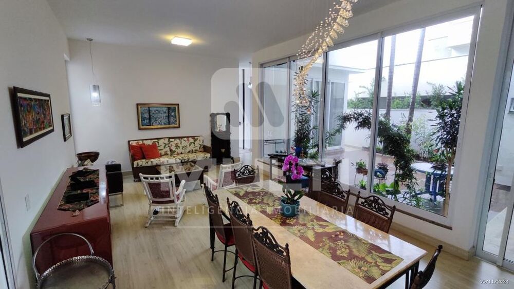 Casa de Condomínio à venda com 3 quartos, 245m² - Foto 3