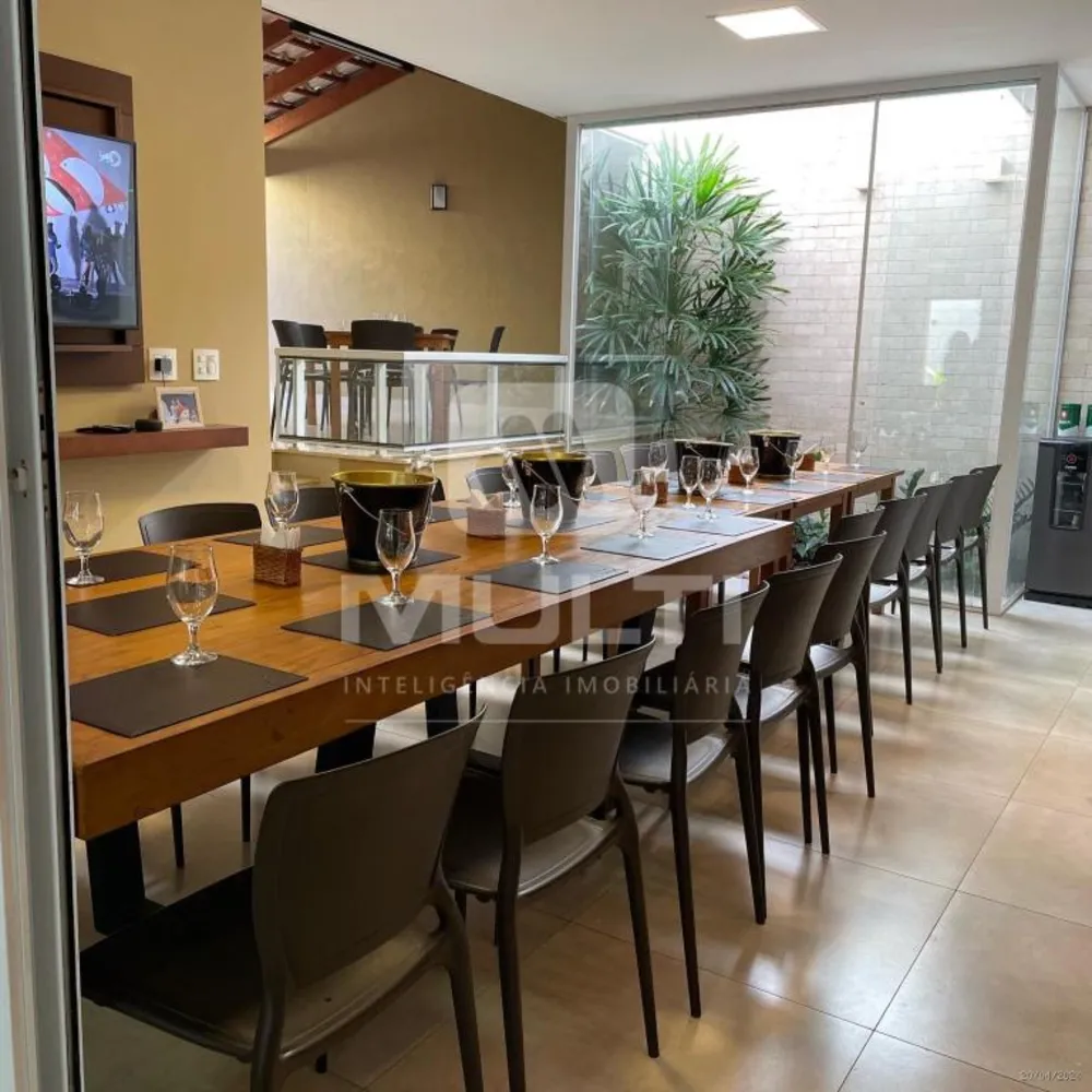 Casa, 3 quartos, 220 m² - Foto 9