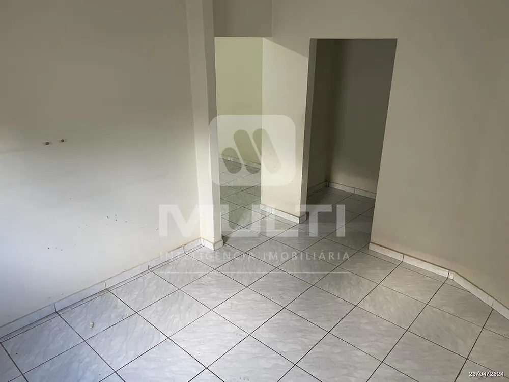 Casa, 3 quartos, 221 m² - Foto 6
