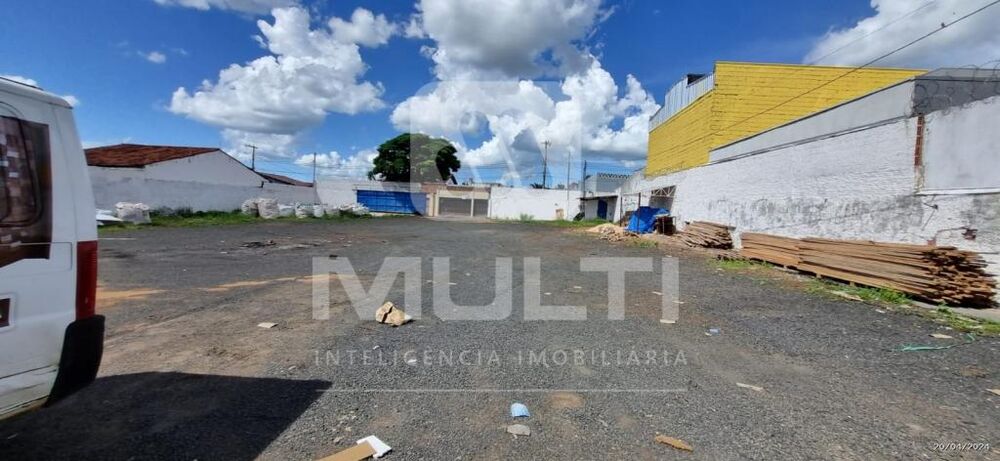 Casa, 1 quarto, 1120 m² - Foto 2