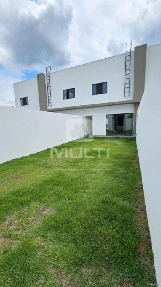 Casa, 3 quartos, 88 m² - Foto 1