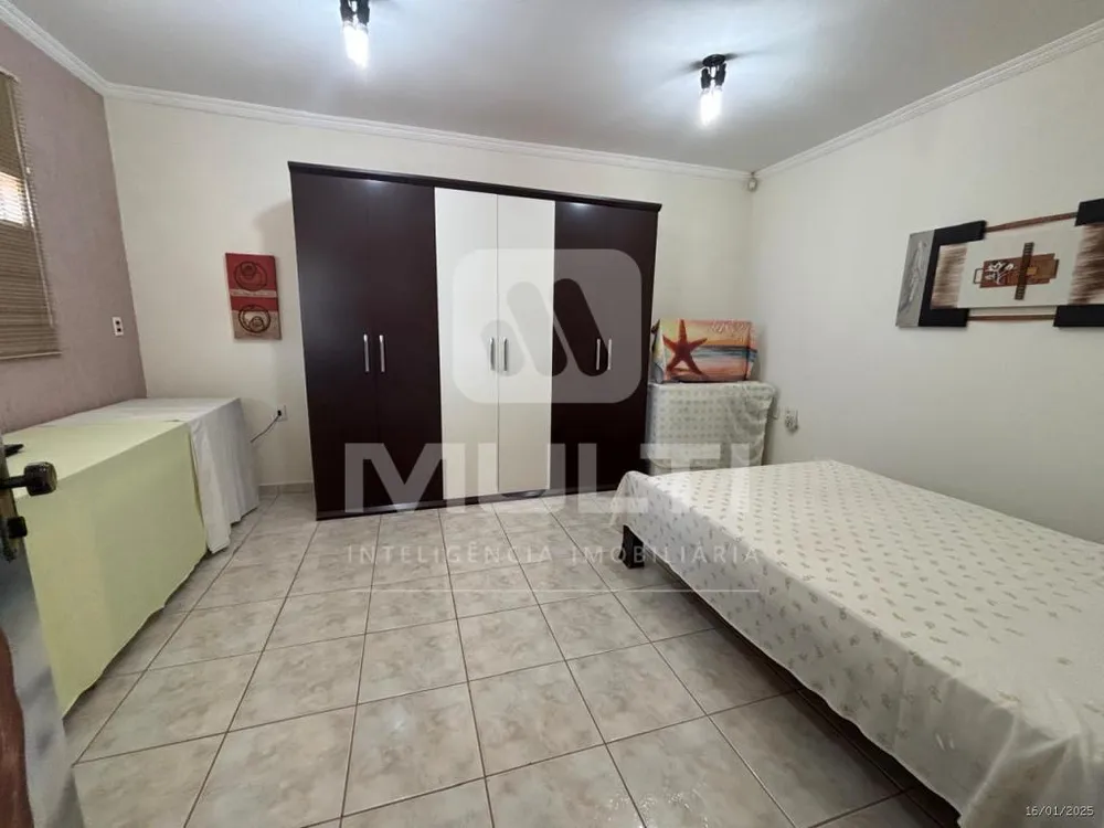 Casa, 4 quartos, 238 m² - Foto 29