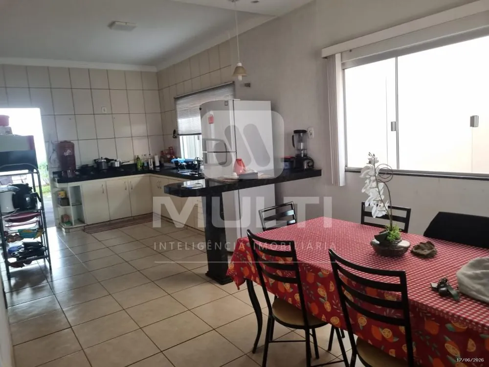 Casa, 3 quartos, 95 m² - Foto 2