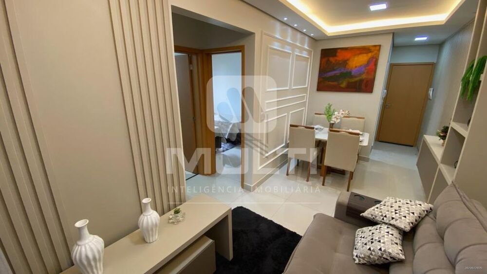 Apartamento à venda com 2 quartos, 56m² - Foto 1
