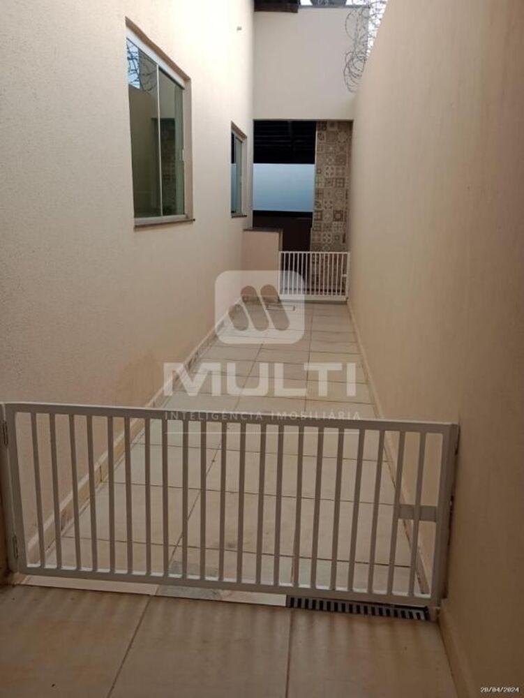 Casa, 3 quartos, 220 m² - Foto 4