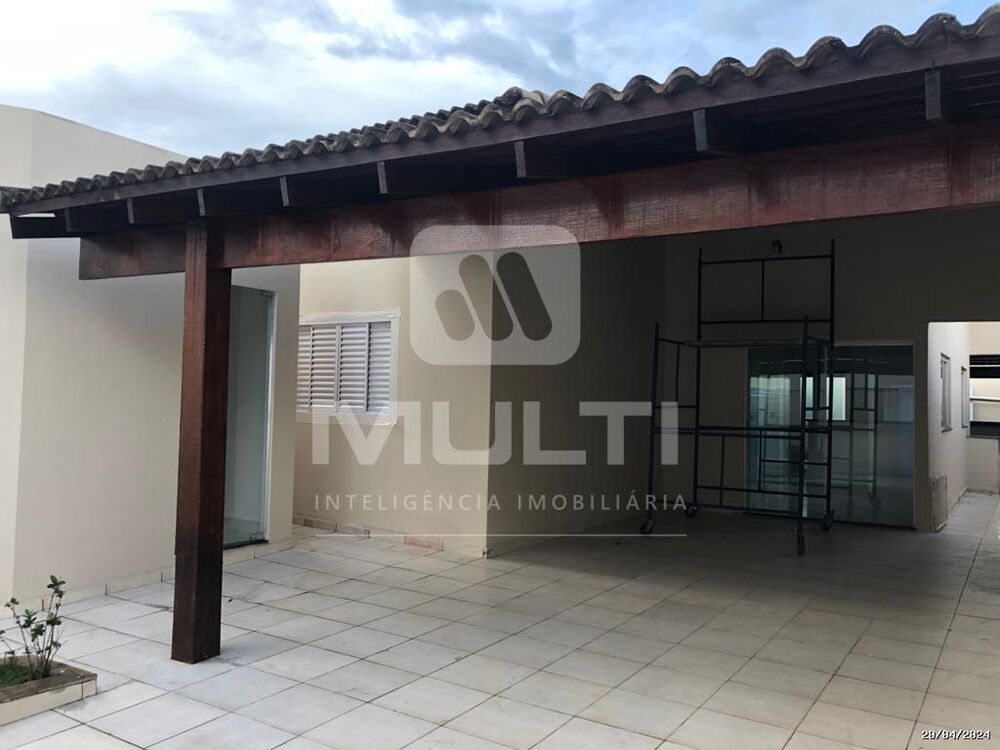 Casa, 3 quartos, 220 m² - Foto 1
