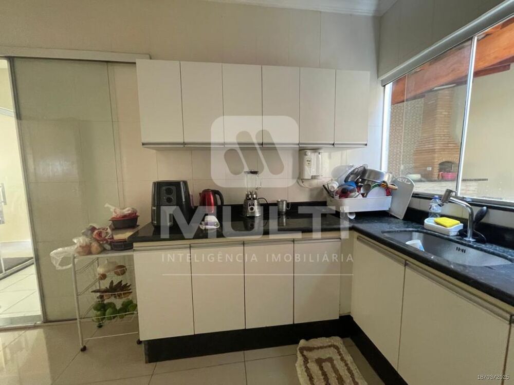 Casa, 3 quartos, 235 m² - Foto 6