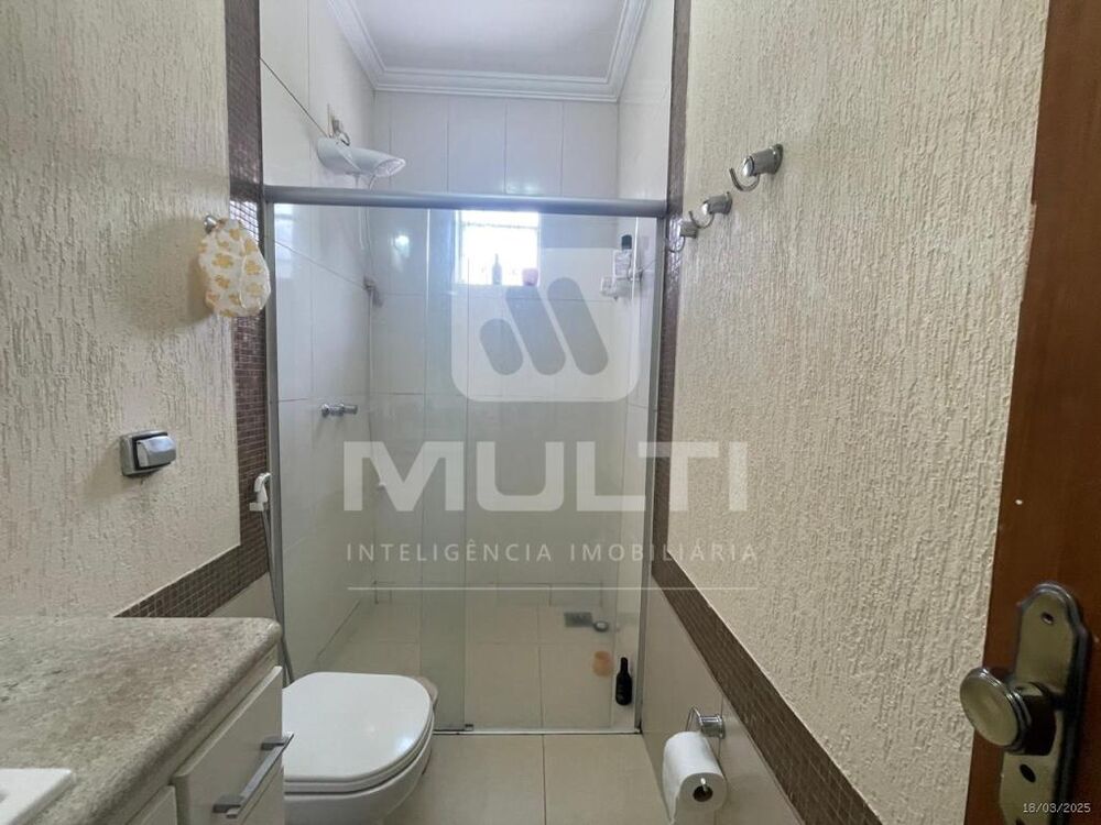 Casa, 3 quartos, 235 m² - Foto 12