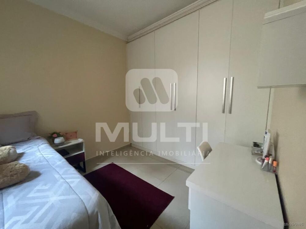 Casa, 3 quartos, 235 m² - Foto 10