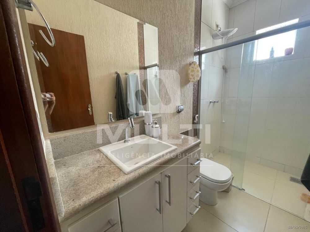 Casa, 3 quartos, 235 m² - Foto 15