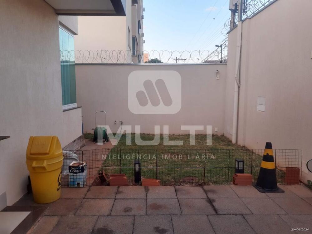 Casa, 4 quartos, 242 m² - Foto 4