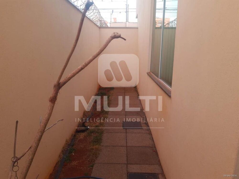 Casa, 4 quartos, 242 m² - Foto 9