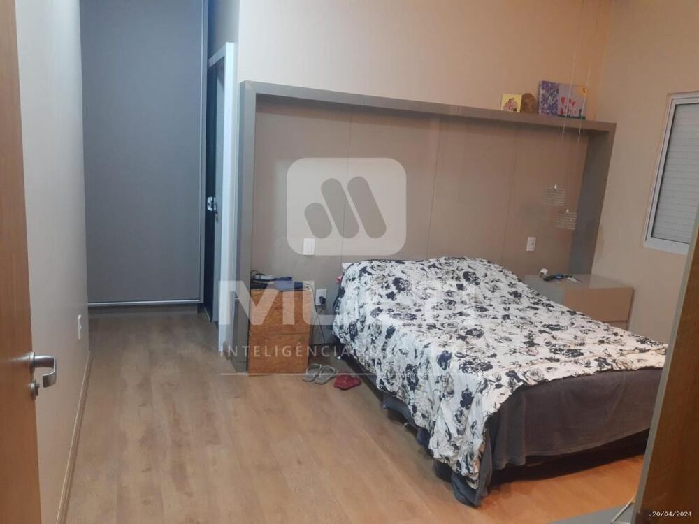 Casa, 4 quartos, 242 m² - Foto 23