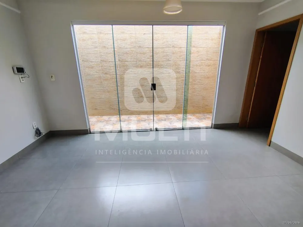 Casa, 3 quartos, 250 m² - Foto 1