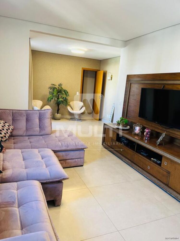 Apartamento, 3 quartos, 122 m² - Foto 2