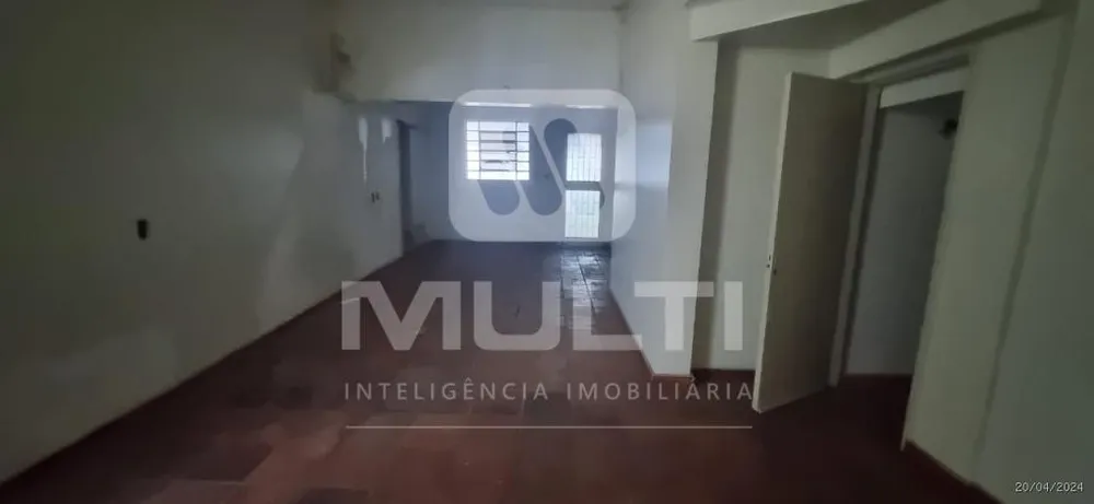 Casa, 4 quartos, 380 m² - Foto 3