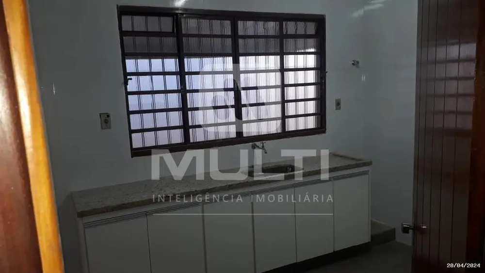 Casa, 3 quartos, 190 m² - Foto 3