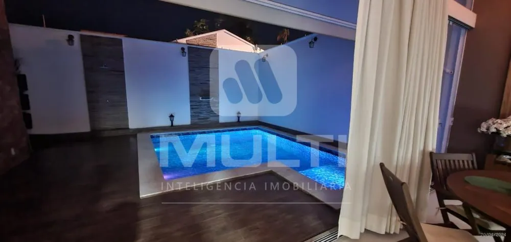 Casa, 3 quartos, 215 m² - Foto 9