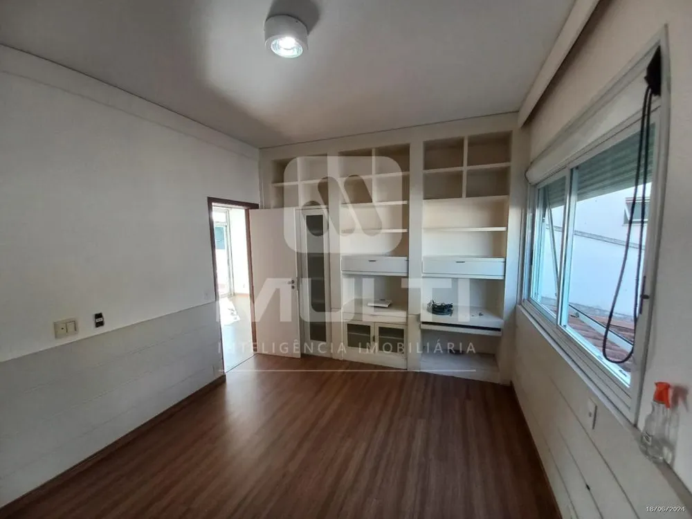 Casa, 4 quartos, 500 m² - Foto 3