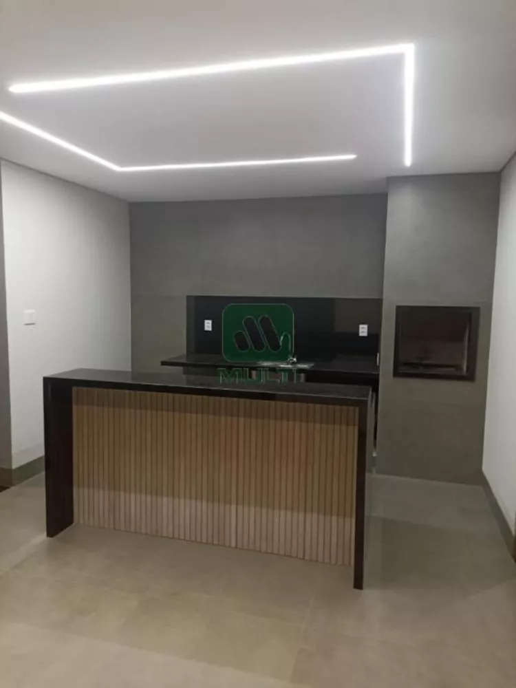 Casa de Condomínio à venda com 3 quartos, 240m² - Foto 11